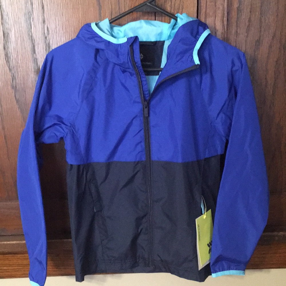 All in motion windbreaker